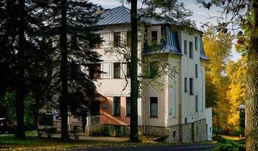 Lazensky Dum Praha Hotel Lazne Kynzvart Bagian luar foto